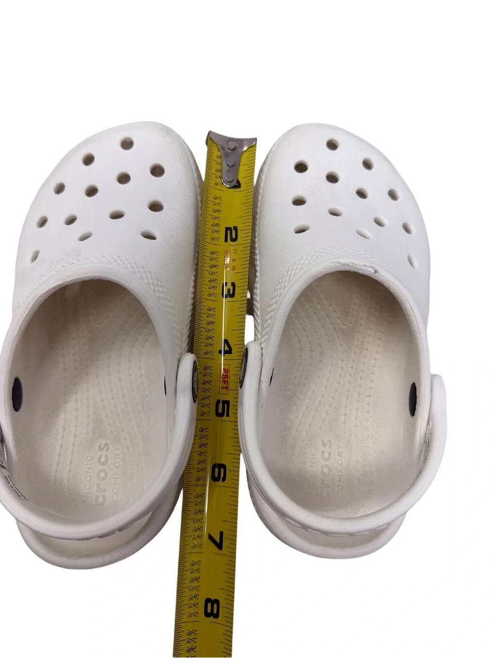 CROCS white Classic slip on Clog child’s size 10